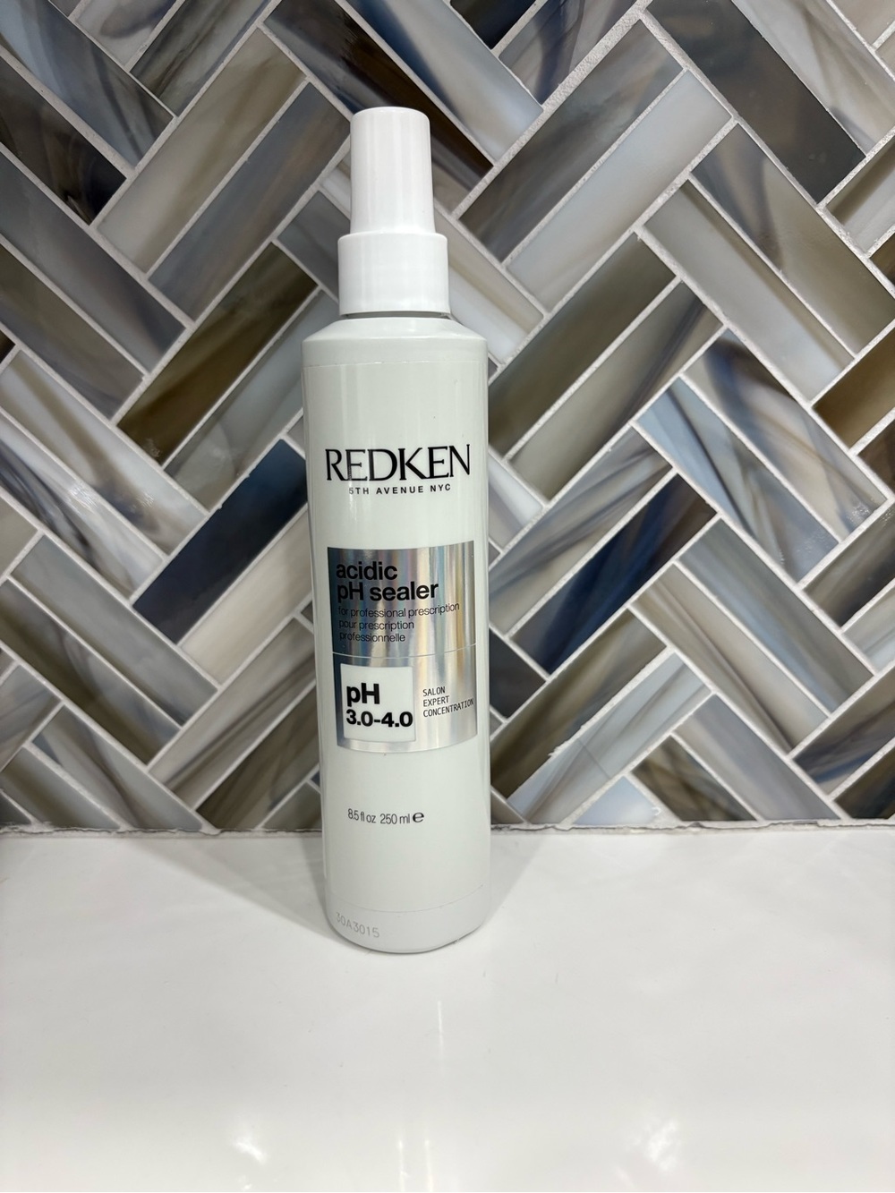 Redken Acidic pH Sealer Spray 8.5 oz